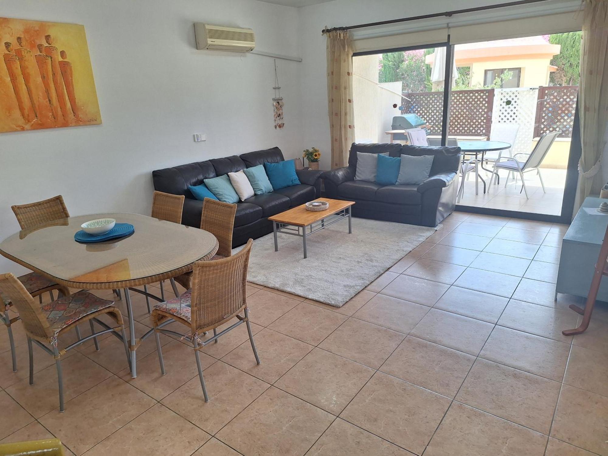 Apartament Pool Side 2 Bedroom Queens Gardens Complex