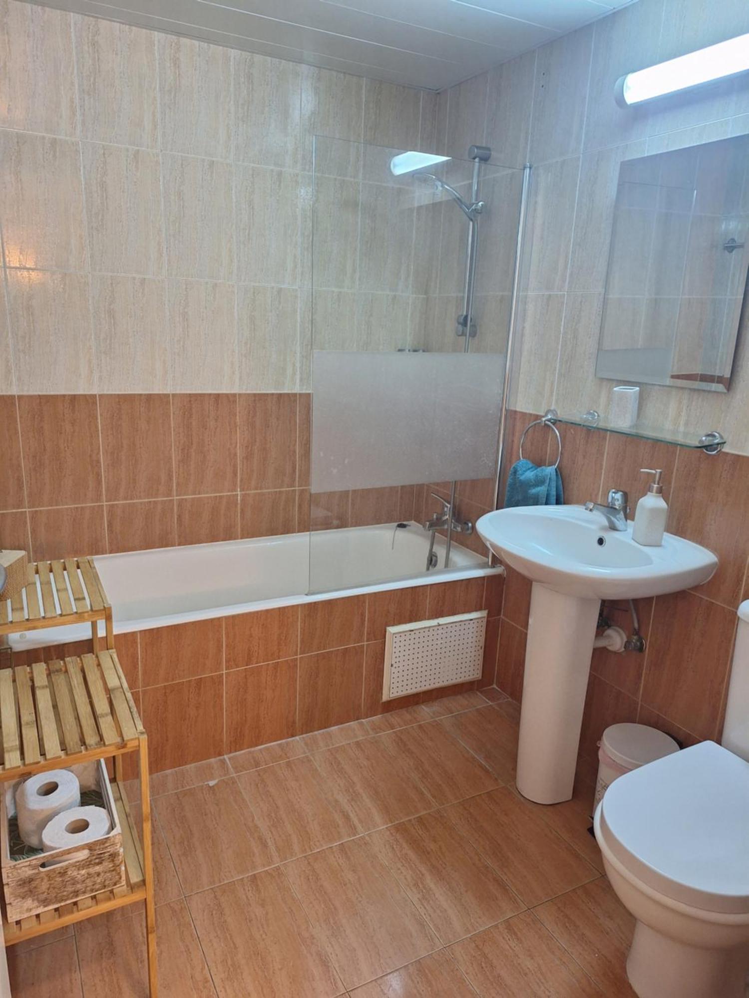 Pool Side 2 Bedroom Queens Gardens Complex Apartament *
